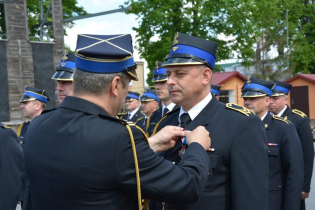 21ds14 Dzień strażaka w Zamościu. Awanse i odznaczenia (zdjęcia)