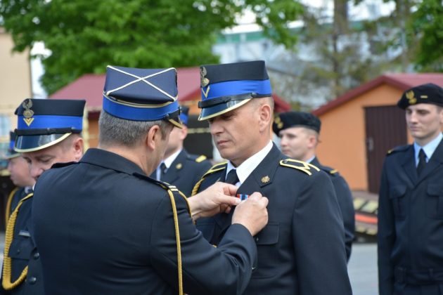 21ds15 Dzień strażaka w Zamościu. Awanse i odznaczenia (zdjęcia)