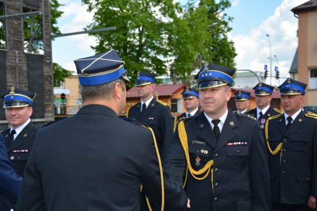 21ds17 Dzień strażaka w Zamościu. Awanse i odznaczenia (zdjęcia)