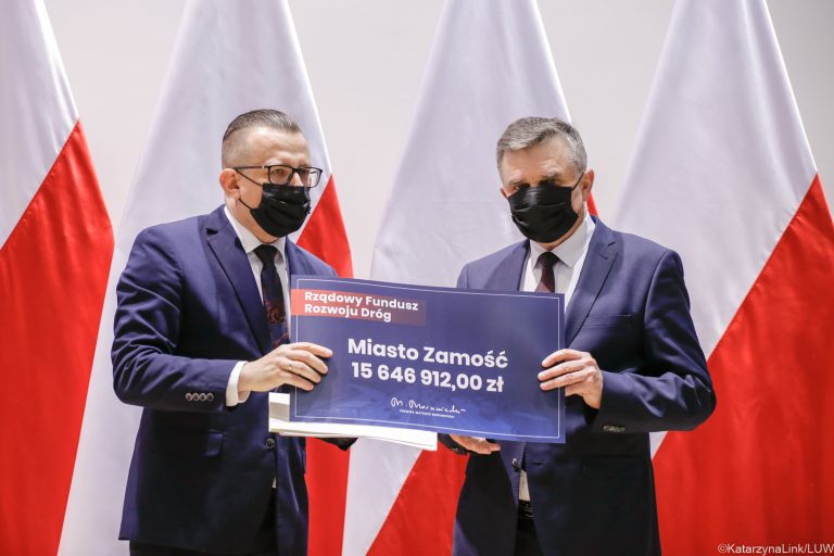 Blisko 16 mln dla Zamościa i ponad 8 mln dla powiatu. Umowy o dofinansowanie w ramach RFRD podpisane