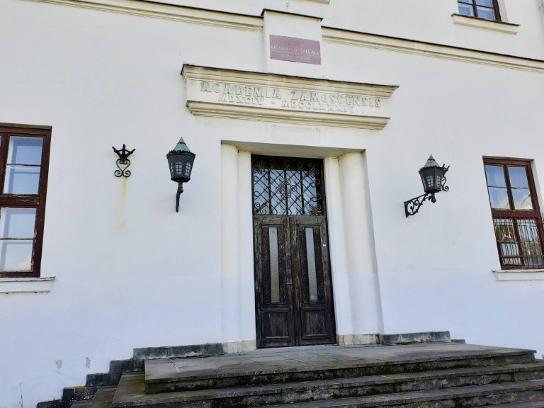 Posłowie zagłosowali za utworzeniem Akademii Zamojskiej. Nowa uczelnia wchłonie UPZ