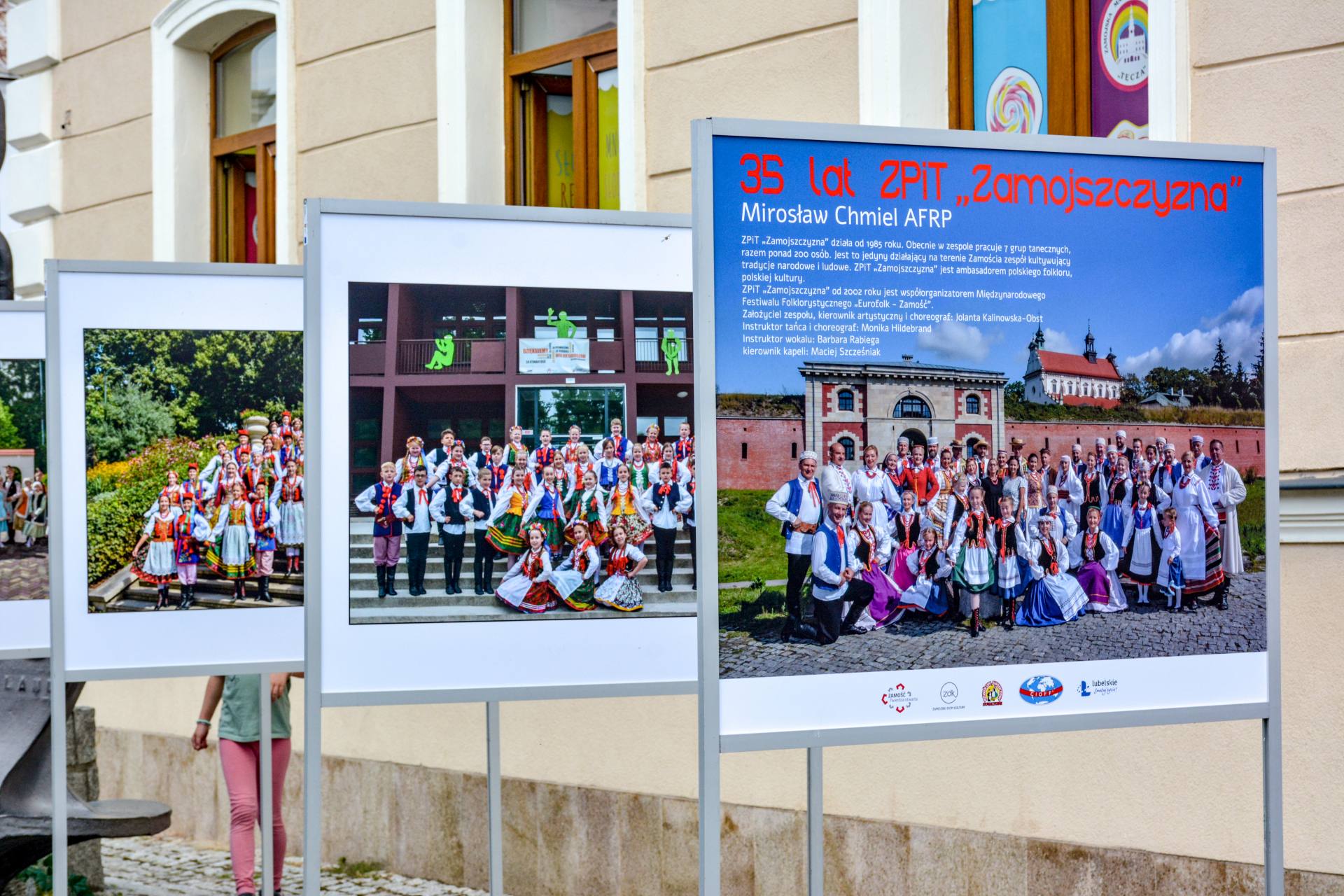 lp1 5872 ZAMOŚĆ: Wystawa "35 lat ZPiT Zamojszczyzna"