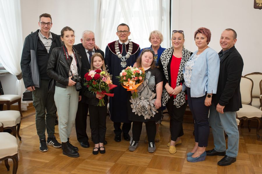 12710b Na dobre i na złe od 50 lat. Złote gody małżonków z Zamościa.