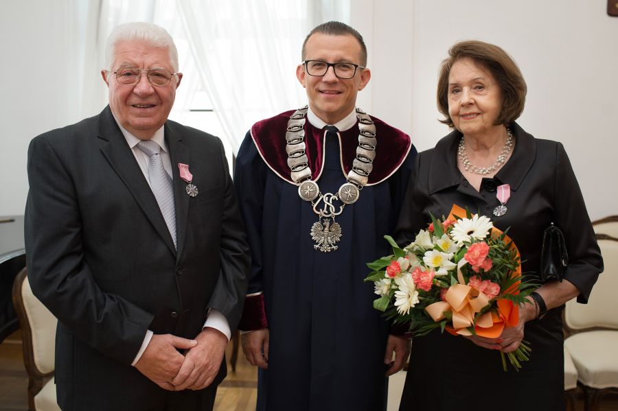 12715b Na dobre i na złe od 50 lat. Złote gody małżonków z Zamościa.