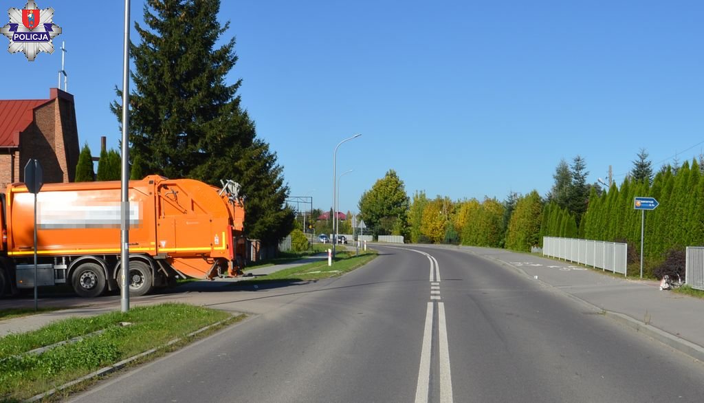 361 191216 Rowerzysta potrącony przez śmieciarkę