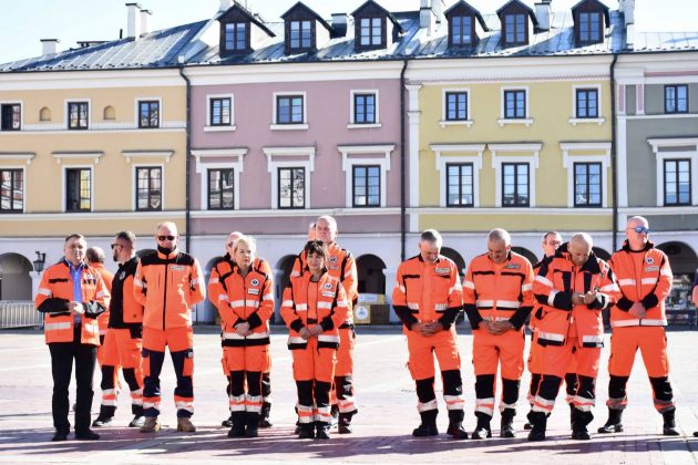 dsc 4332 Poświęcenie i przekazanie nowych ambulansów oraz wręczenie odznaczeń medykom [ZDJĘCIA]