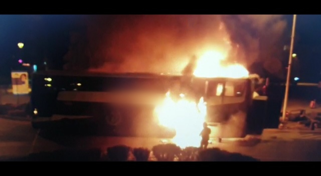 TOMASZÓW LUB.: Autokar przewożący 31 osób stanął w płomieniach [FILM]
