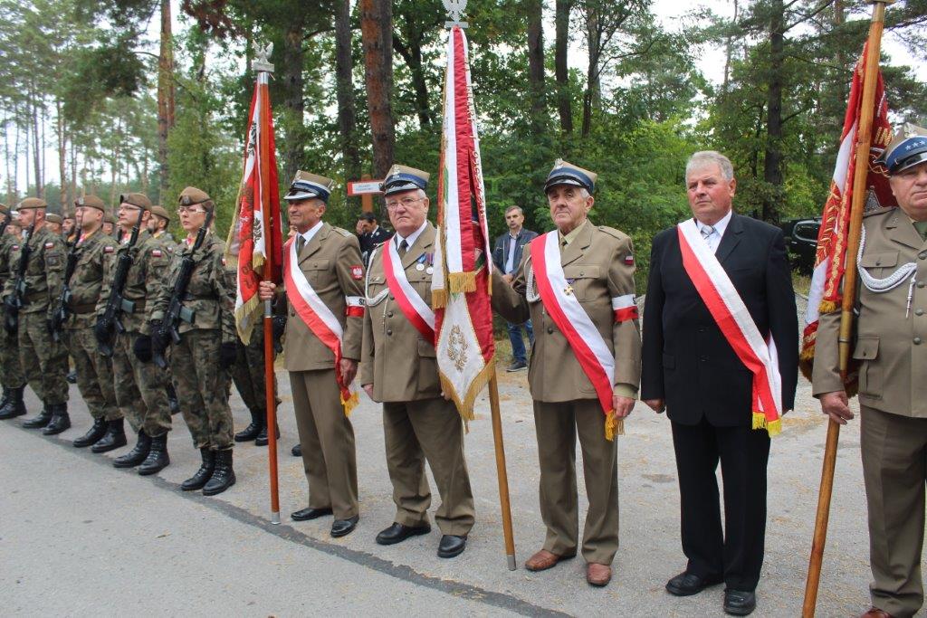 img 6950 Uroczystość odsłonięcia pomnika Bohaterów Ziemi Józefowskiej