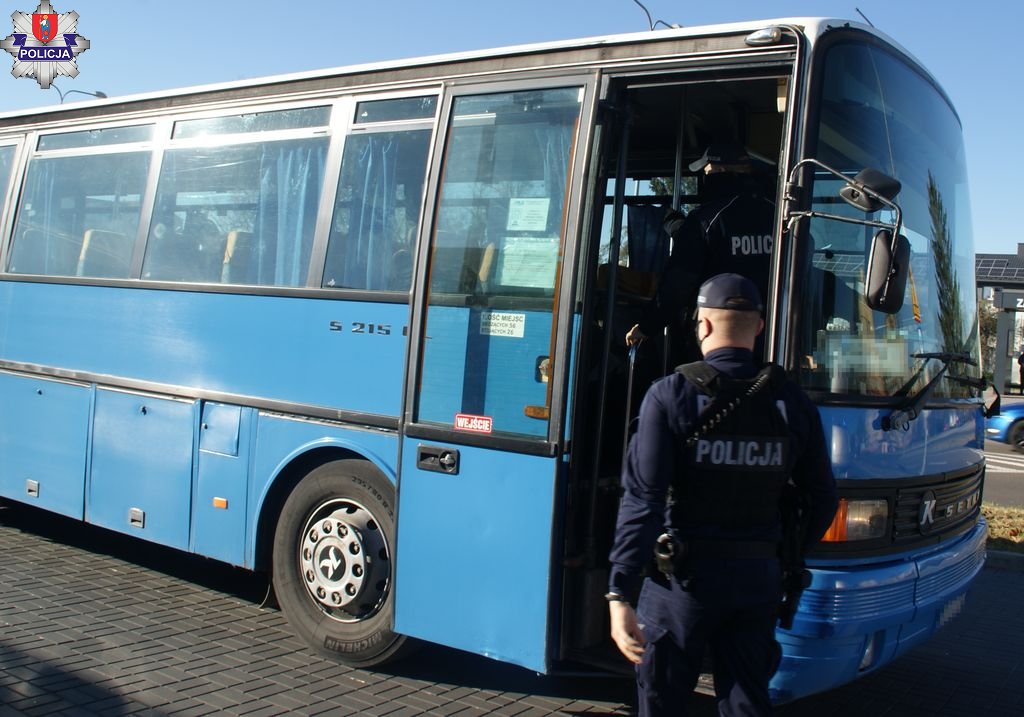 361 193122 Policjanci troszczą się o zdrowie mieszkańców i przeprowadzają kontrolę (ZDJĘCIA)