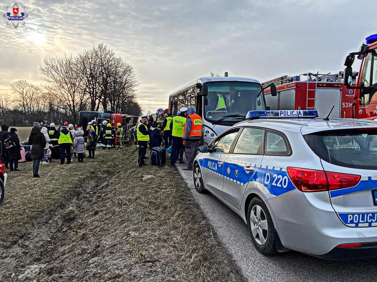 68 198369 Wypadek autobusu z uchodźcami. 73 osoby podróżowały do Warszawy