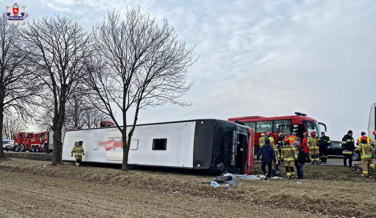 68 198371 Wypadek autobusu z uchodźcami. 73 osoby podróżowały do Warszawy