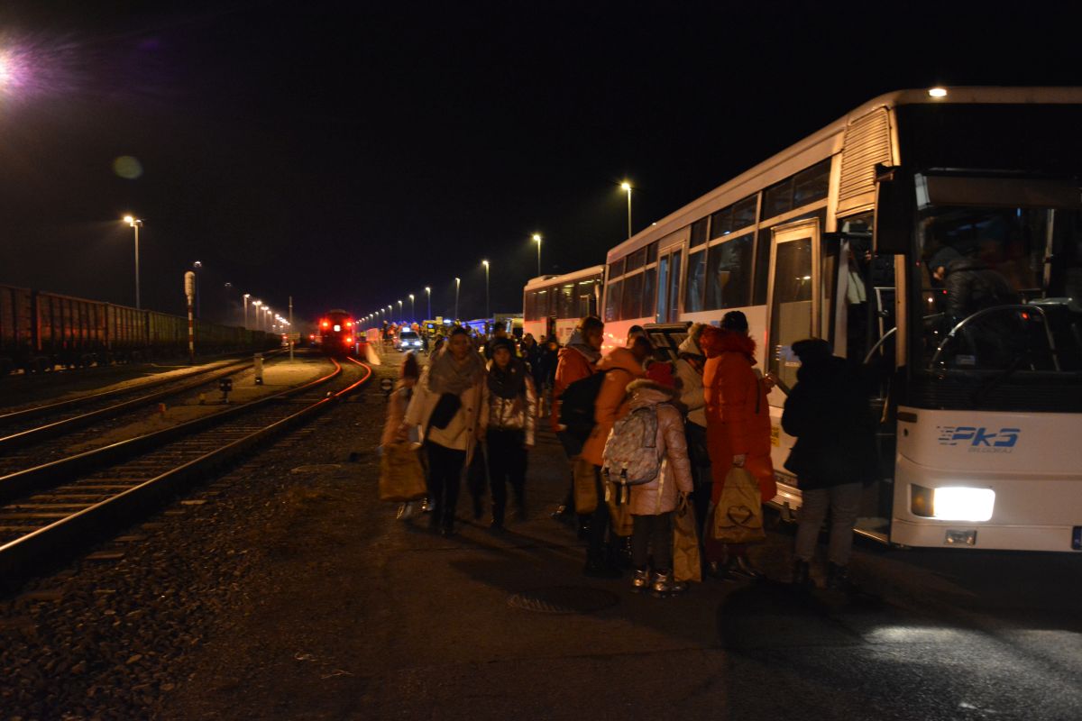 dsc 0007 1 W trzecim pociągu do Bortatycz przyjechało 2370 ukraińskich uchodźców