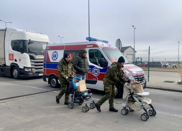 img 6800 Kilkanaście ton darów i karetka pogotowia dotarły do Żółkwi w Ukrainie