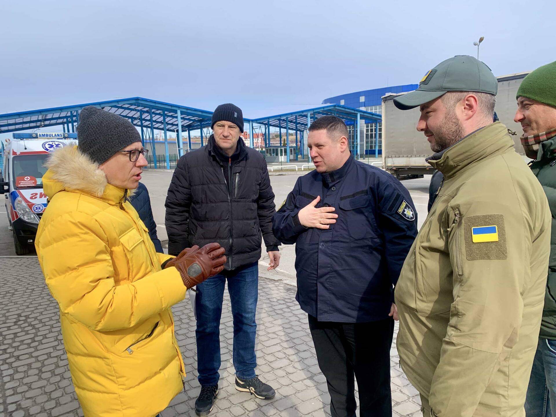 img 6826 Kilkanaście ton darów i karetka pogotowia dotarły do Żółkwi w Ukrainie