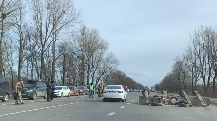 img 6882 Kilkanaście ton darów i karetka pogotowia dotarły do Żółkwi w Ukrainie