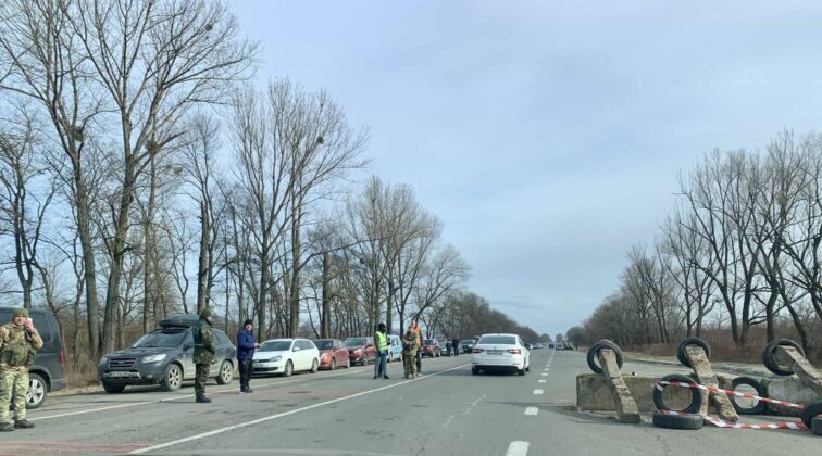 img 6883 Kilkanaście ton darów i karetka pogotowia dotarły do Żółkwi w Ukrainie