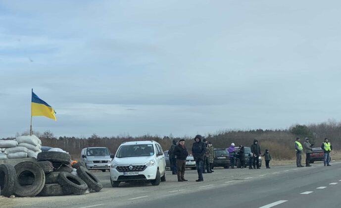 img 6887 Kilkanaście ton darów i karetka pogotowia dotarły do Żółkwi w Ukrainie