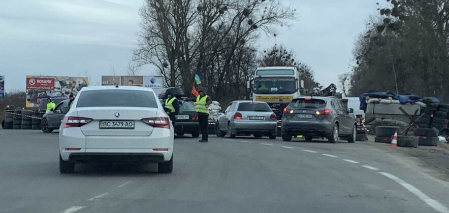 img 6894 Kilkanaście ton darów i karetka pogotowia dotarły do Żółkwi w Ukrainie