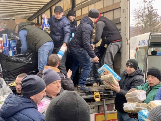 img 6908 Kilkanaście ton darów i karetka pogotowia dotarły do Żółkwi w Ukrainie