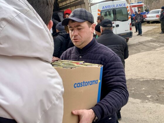 img 6936 Kilkanaście ton darów i karetka pogotowia dotarły do Żółkwi w Ukrainie