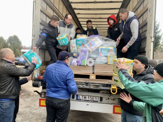 img 6956 Kilkanaście ton darów i karetka pogotowia dotarły do Żółkwi w Ukrainie