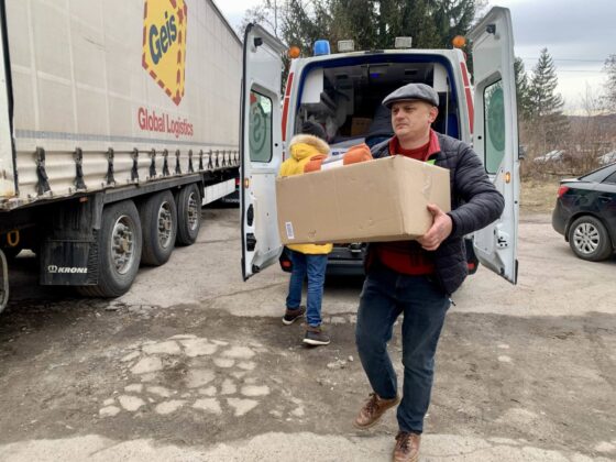 img 7001 Kilkanaście ton darów i karetka pogotowia dotarły do Żółkwi w Ukrainie