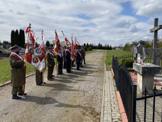 img 4 Upamiętniono 40. rocznicę śmierci mjra Józefa Śmiecha ps. „Ciąg" oraz poległych i zmarłych żołnierzy z jego oddziału.