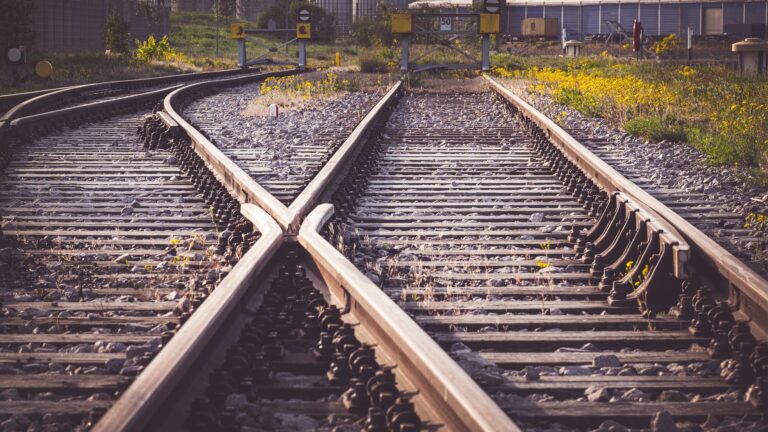 ZAMOŚĆ: Konsultacje społeczne ws. budowy linii kolejowych