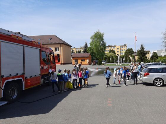 20220511 110547 Dzieci z wizytą u strażaków. Maj był miesiącem otwartych strażnic