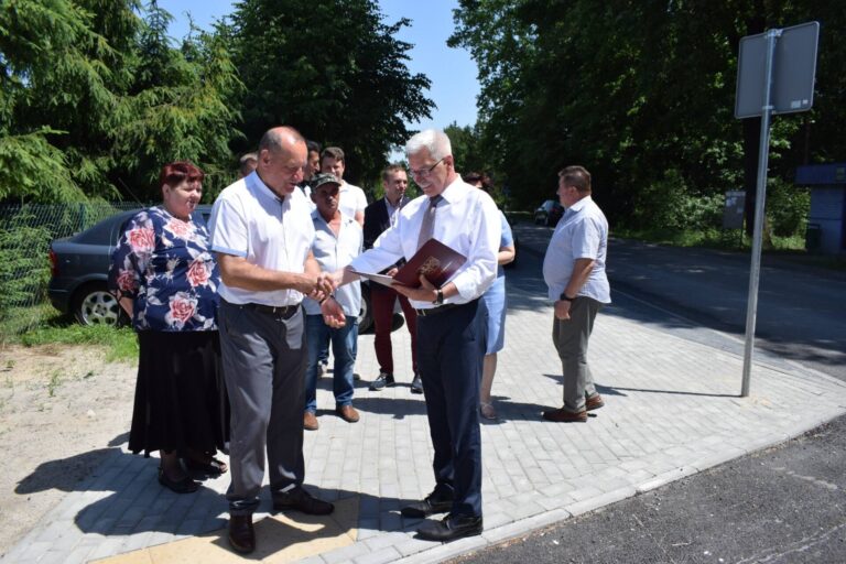 Nowy chodnik w Gminie Zamość.