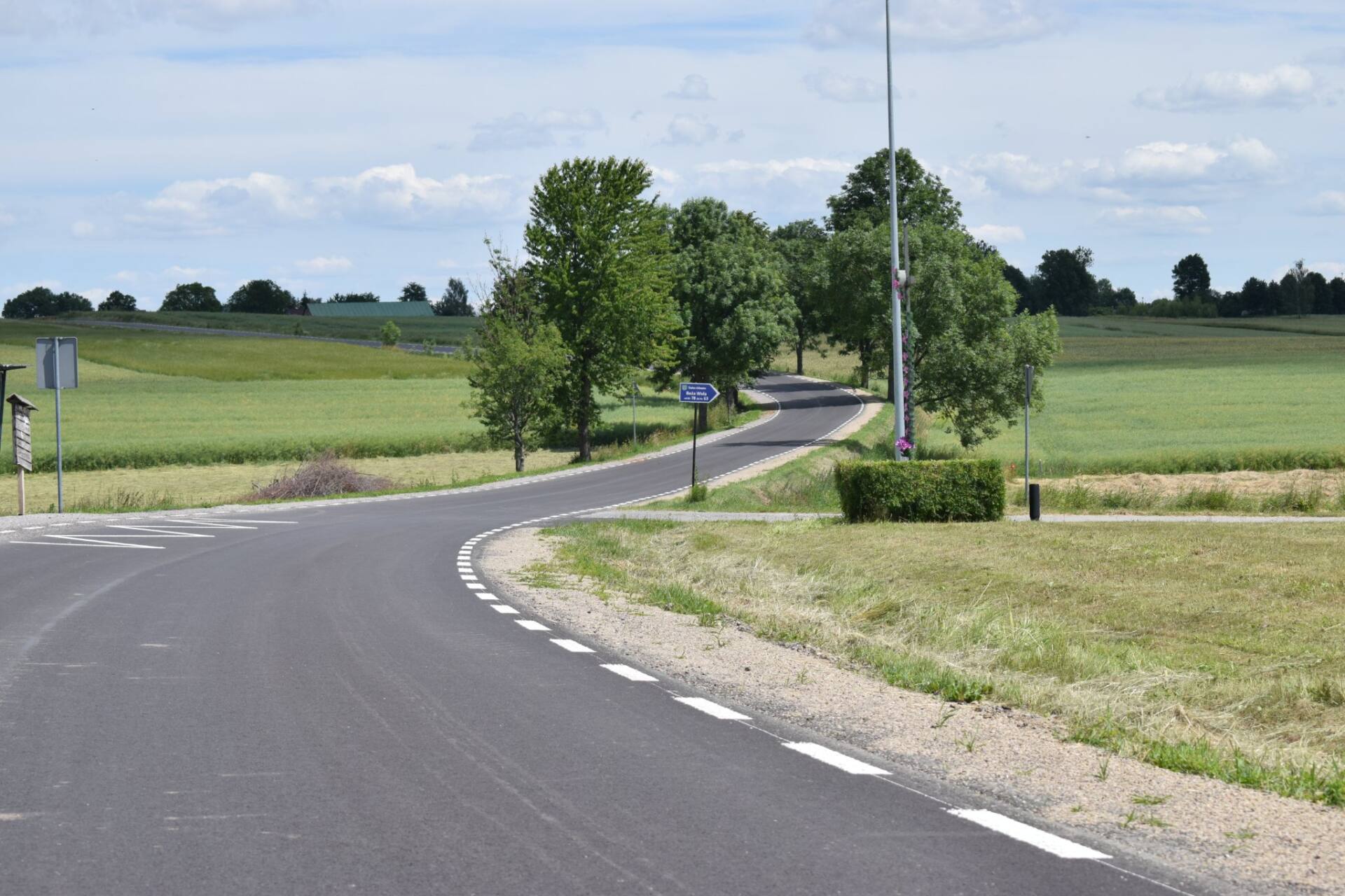 289902303 927138268687530 1872544372879083811 n Wstęga przecięta. Ponad 5 km nowej drogi oficjalnie oddane do użytku.