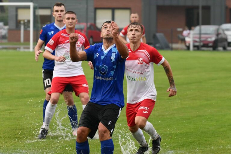 Gryf Gmina Zamość: Trzy trafienia w końcówce