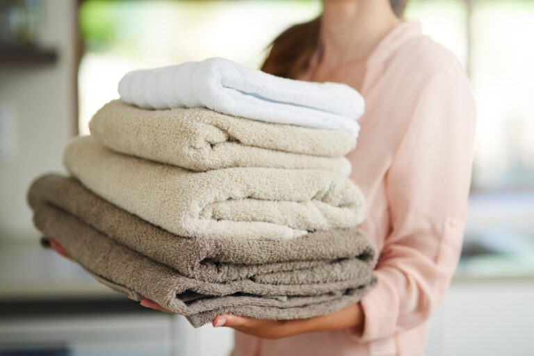 Dlaczego ręczniki warto prać osobno?