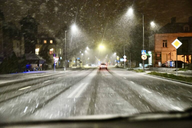 Według ZDW w Lublinie, wszystkie drogi wojewódzkie są w tym momencie przejezdne.