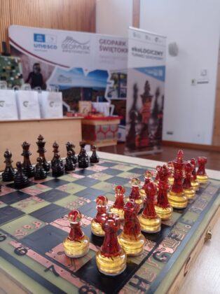 turniej szachowy Sukces zamojskich szachistów na EkoLogicznym Turnieju Szachowym (zdjęcia)