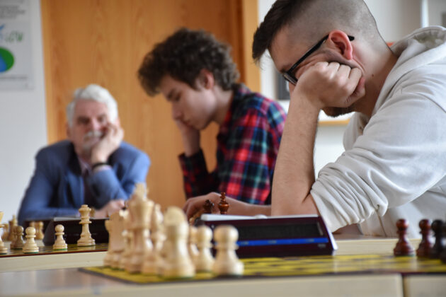 turniej szachowy zmagania Sukces zamojskich szachistów na EkoLogicznym Turnieju Szachowym (zdjęcia)
