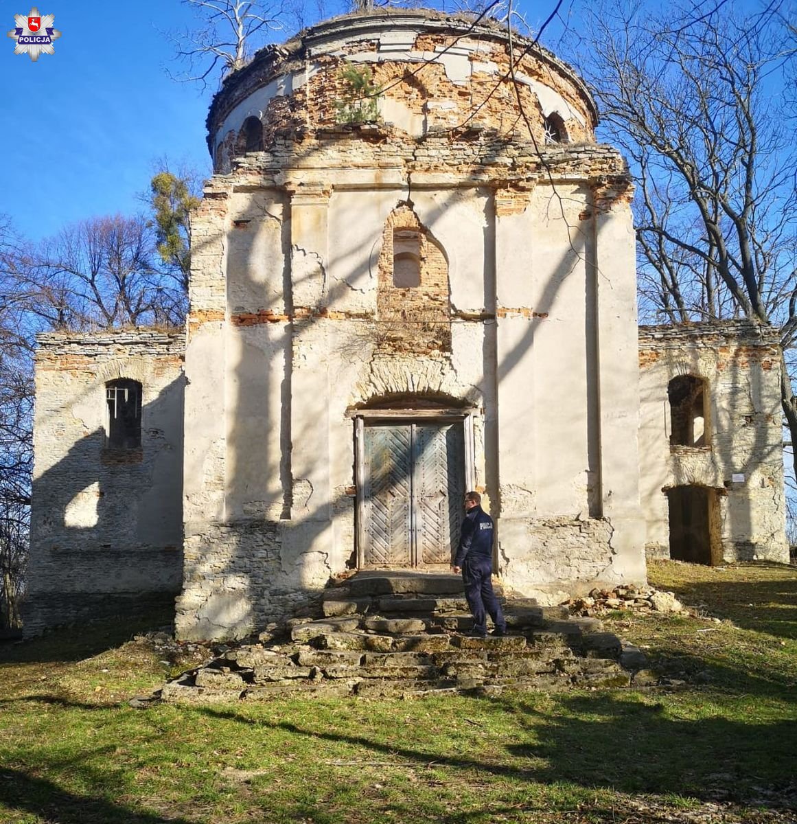 68 217797 Ukradł krzyż i potem pijany wiózł go rowerem (zdjęcia)