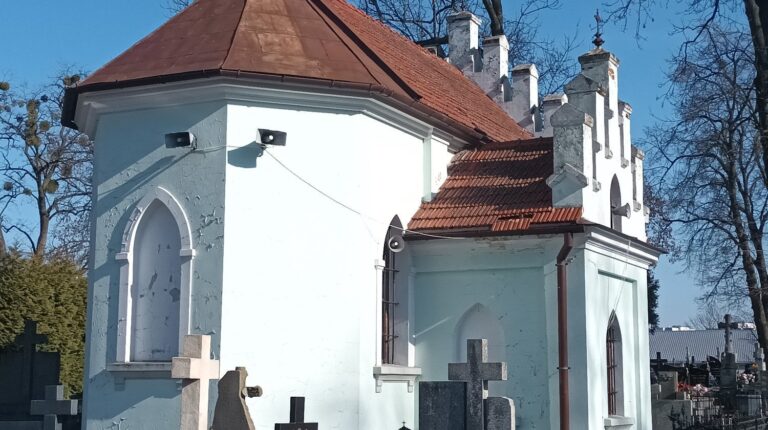 UDOSTĘPNIJ Odnówmy Cmentarz Parafialny przy ul. Peowiaków w Zamościu