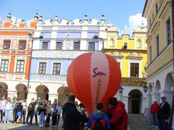 19dsc08740 Wręczyli puchary najlepszym zespołom w XXI Zawodach Modeli Latających Balonów na Ogrzane Powietrze (zdjęcia)