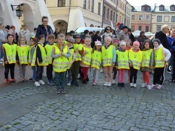 3wierni kibice Wręczyli puchary najlepszym zespołom w XXI Zawodach Modeli Latających Balonów na Ogrzane Powietrze (zdjęcia)