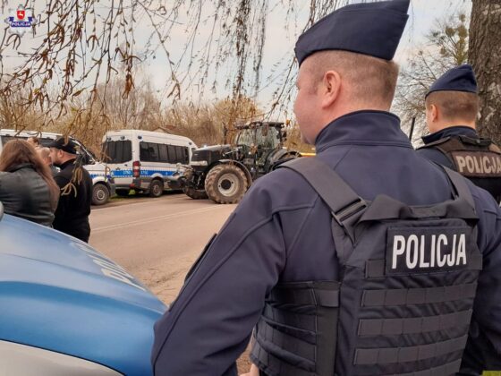 68 219133 Hrubieszów: Policja zabezpiecza protest rolników
