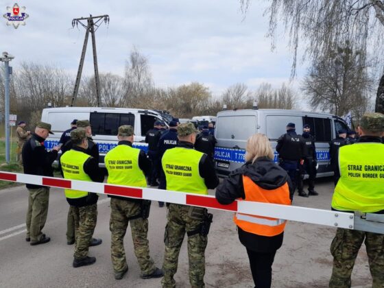 68 219134 Hrubieszów: Policja zabezpiecza protest rolników