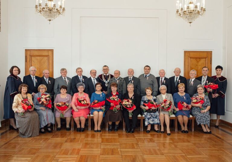 Prezydent Rzeczypospolitej Polskiej przyznał Medale za Długoletnie Pożycie Małżeńskie parom z Zamościa