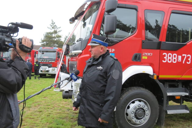 img 7264 scaled 1 Uroczyste przekazanie wozu strażackiego w Bródku (gmina Łabunie) - zobacz zdjęcia