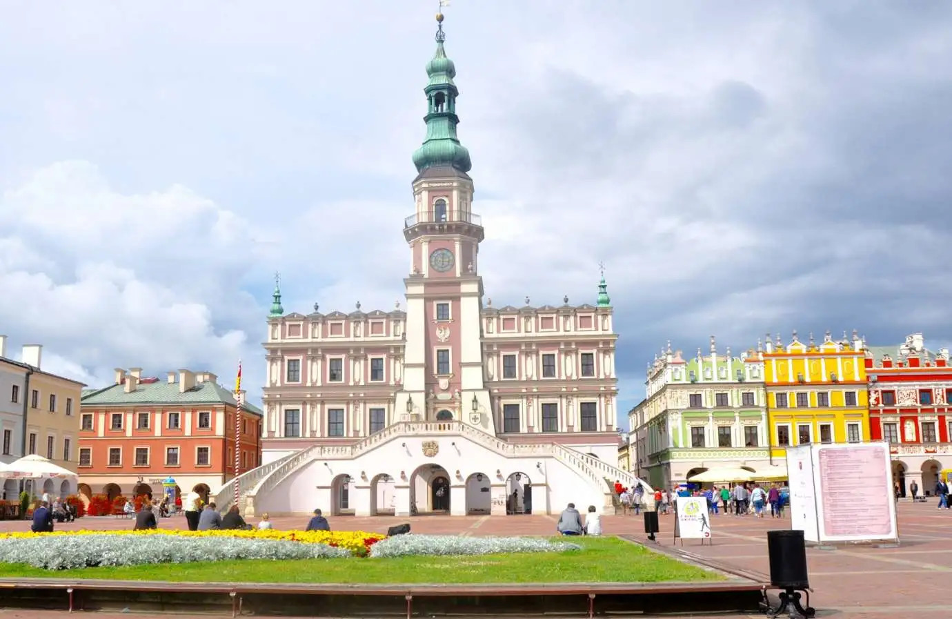 ratusz1 Bezpłatny spacer po Zamościu z przewodnikiem [ZAPROSZENIE]