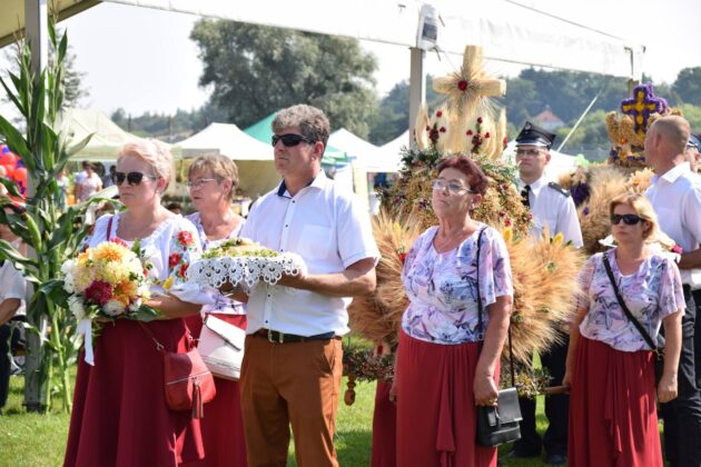 368829709 687956790025929 8283274774090159419 n Dożynki Powiatowo - Gminne odbyły się w Skierbieszowie [DUŻO ZDJĘĆ]