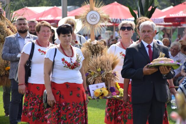 369169174 687956773359264 5314294501176925818 n Dożynki Powiatowo - Gminne odbyły się w Skierbieszowie [DUŻO ZDJĘĆ]