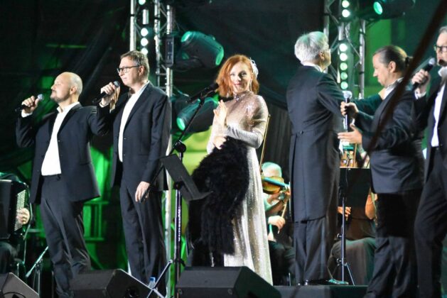 dsc 0236 Gala Finałowa z porywającym występem Voice Band & Ewelina Flinta wraz z Orkiestrą Symfoniczną im. Karola Namysłowskiego.