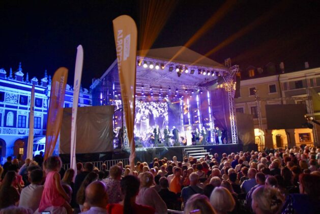 dsc 0269 Gala Finałowa z porywającym występem Voice Band & Ewelina Flinta wraz z Orkiestrą Symfoniczną im. Karola Namysłowskiego.