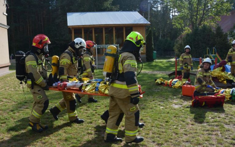 Pożar w szkole. Wszystko poszło zgodnie z planem [ZDJĘCIA]